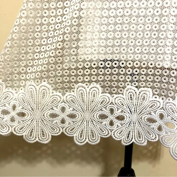 EUC! Alfani White Lace Top Size 2X - Picture 7 of 10